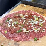 我真的会被西安回民街的牛肉饼圈粉……