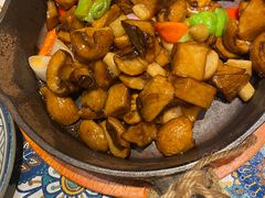 -云海肴·汽锅鸡·云南菜(天山百盛优客店)