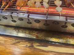 -哈尔滨小酒馆·鲜肉现穿自助烧烤(康新花园店)