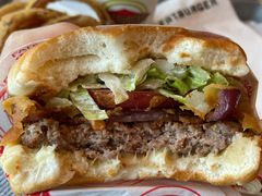 烟熏酱汉堡-FATBURGER 特富客汉堡(外交公寓店)