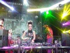 IMG_20140216_002250-HiIbiza酒吧