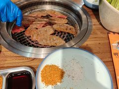 -明洞阿姨·韩式酱蟹烤肉·创意料理(三元桥店)