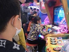 -爱玩嘉年华(龙湖杭州金沙天街店)