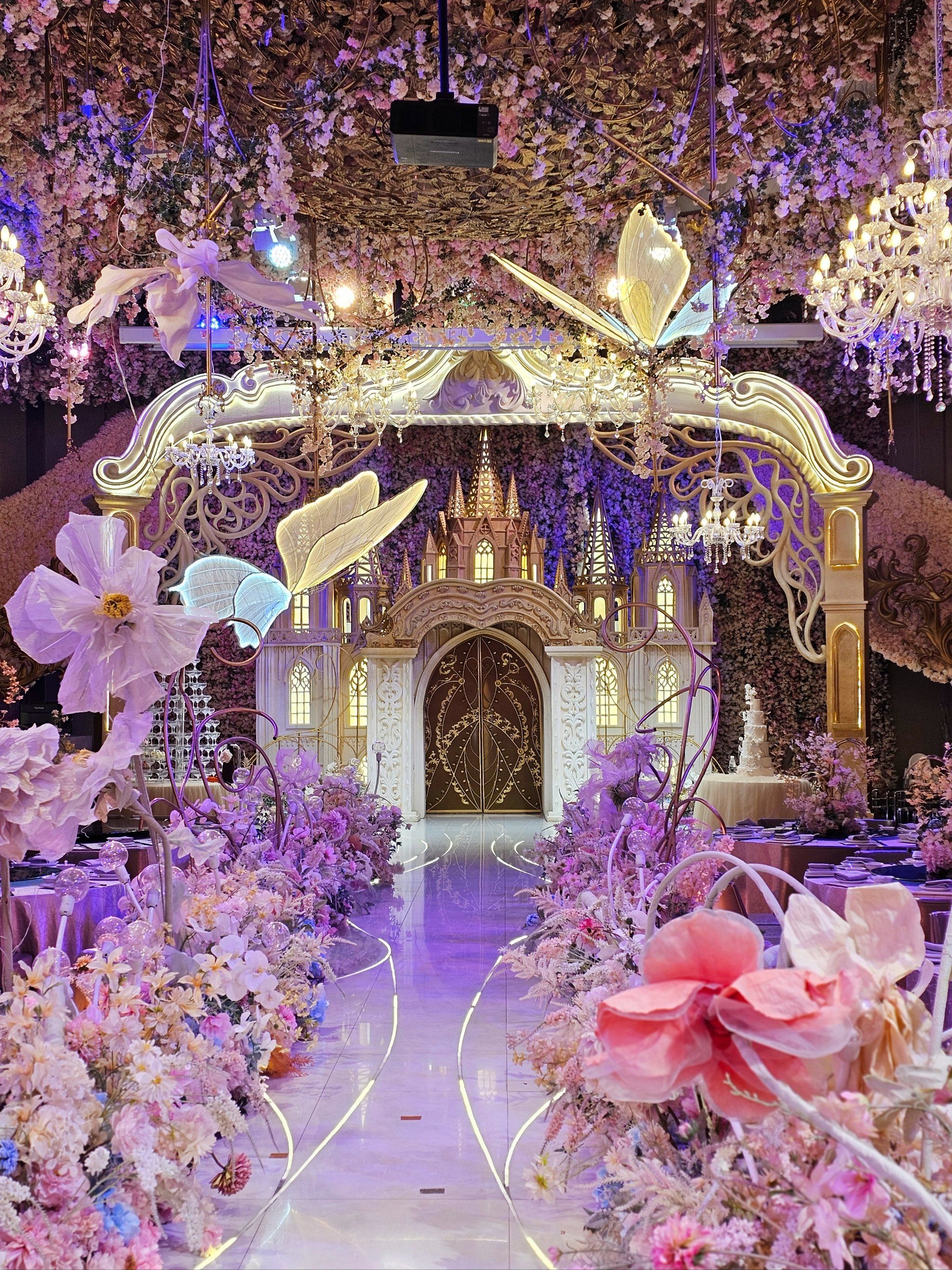 woc❗️南京还有这么美的一站式婚礼殿堂💒