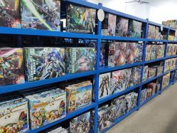 -逝水玩具折扣店