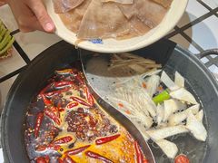 -贰回巷火锅馆(钟楼店)
