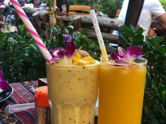 -Tikky Cafe