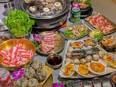 -围炉肉舍•炭烤活鳗•丹东海鲜烤肉(步行街店)