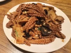 -泉畔人家·老济南经典鲁菜(大明湖店)