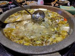 泡椒锅-石锅苗苗鱼(武汉首店)