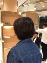 -一東造型烫发染发