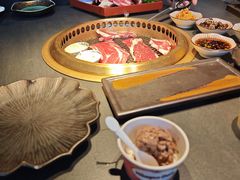 -铭牛烧肉·和牛海鲜自助(高新月牙湖店)