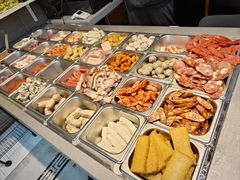 -愉肴麻辣香锅(中山路店)