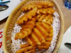 -必胜客(证大大拇指店)