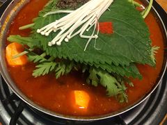 土豆排骨火锅-喇喇排骨火锅·传统韩式脊骨汤(望京西园总店)
