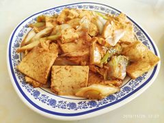 -相聚青山餐厅(阎河路店)