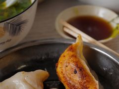 -黄阿姨锅贴大王(万航渡路店)