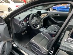 -上海星瀚奔驰4S店(红柳路店)