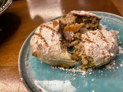 鸡肉杏仁卷-Tajine Moroccan塔金摩洛哥中东餐厅