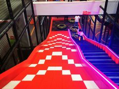 -DEDE APU潮玩运动聚乐部(观音桥店)