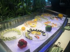 -亚洲国际大酒店·云顶阁旋转自助餐厅