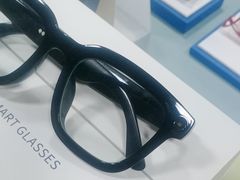 -罗伯特眼镜·蔡司官方授权(罗湖国贸店)