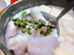 酸汤嫩滑鱼片-小大董·烤鸭(凤凰汇店)