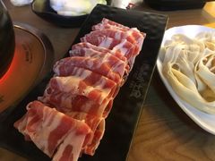 -尚品小土屋涮毛肚(李沧万达店)