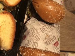 -The Habit Burger Grill 哈比特汉堡(复兴soho店)