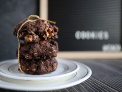 自己做的美式黑巧核桃曲奇-CHOCMONS巧克怪兽(屏风街店)