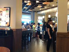 大堂-星巴克(无锡百联奥特莱斯店)