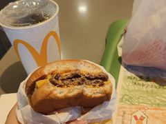 -麦当劳(新世纪环球中心店)