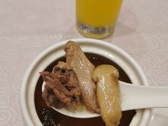 野生菌皇汤-东方明珠老上海8号餐厅(东方明珠广播电视塔店)