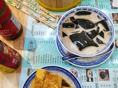 -广信牛奶甜品世家(台东店)