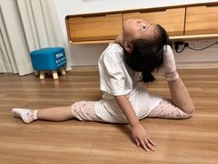 -小荧星艺校(大宁分校)