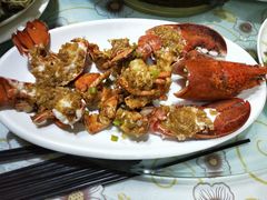 -七点半海鲜大咖·啤酒屋(威海路步行街小区店)