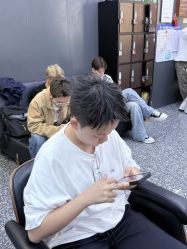 -藤野造型专业烫染接发