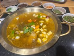 -顶顶汤火牛排火锅·经典铜锅涮肉