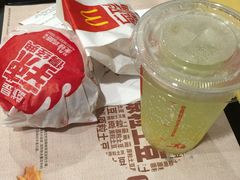 -麦当劳(华融店)