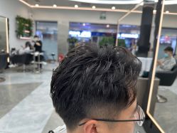 -ON STAR SALON