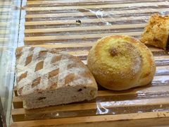 -面包新语(龙湖·西宸天街店)