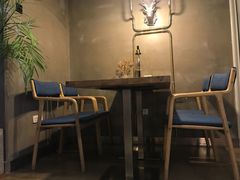 -HIGH FIVE哈福手工汉堡(桂林路店)