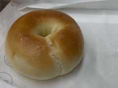 艾许黄油贝果-NOWWA挪瓦咖啡(深铁置业大厦店)