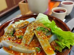 -阿山卓·野生菌火锅·纳西火塘烤肉