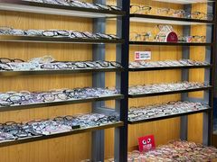 -优医视平价眼镜蔡司依视路折扣工厂店(十里堡店)