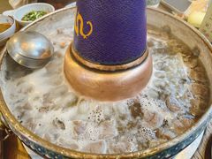 -毛辣果·贵州红酸汤牛肉火锅(西单店)