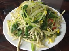 凉菜拼盘-马艾萨中国兰州牛肉拉面(劲松店)