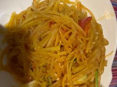 -香巴拉云南餐厅(华莱坞店)