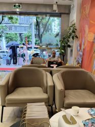 -广州健丽·去眼袋医疗美容机构