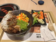 多彩时蔬烧牛丼-吉野家(光华路店)